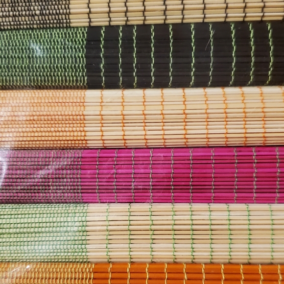 Bamboo placemats - Picture 2 of 4